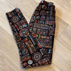 New Mix leggings. One Size fits all.